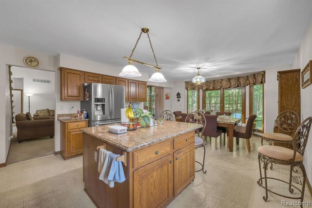 43746 Via Antonio Drive, Sterling Heights, MI 48314
