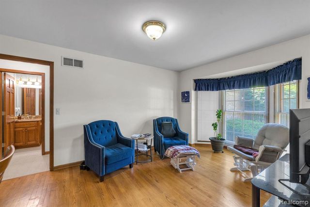 43746 Via Antonio Drive, Sterling Heights, MI 48314
