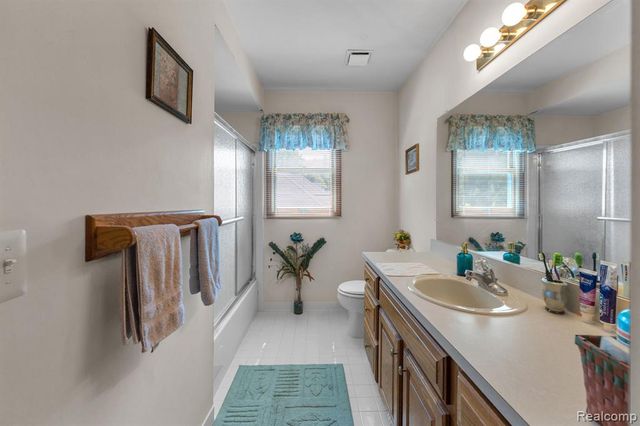 43746 Via Antonio Drive, Sterling Heights, MI 48314