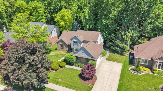 43746 Via Antonio Drive, Sterling Heights, MI 48314