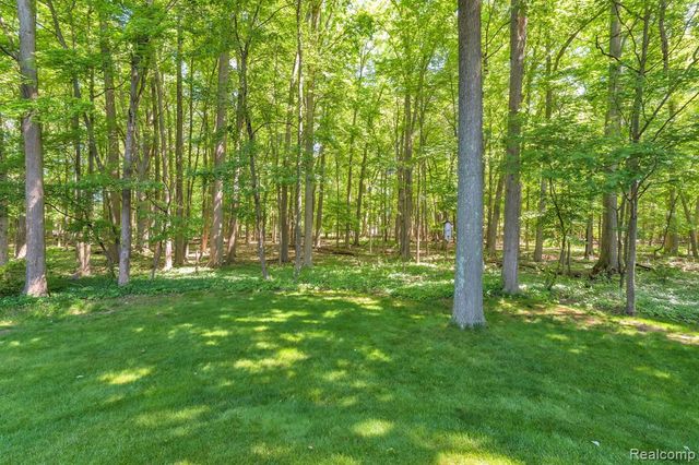 43746 Via Antonio Drive, Sterling Heights, MI 48314