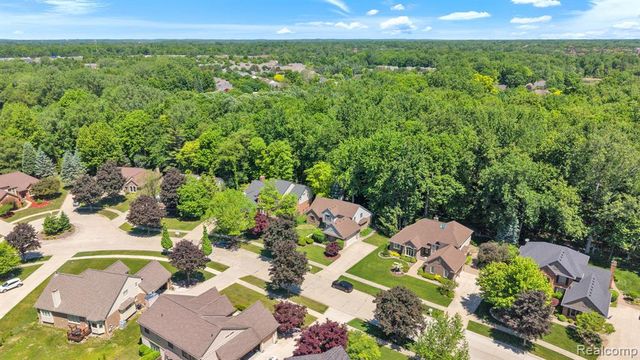 43746 Via Antonio Drive, Sterling Heights, MI 48314