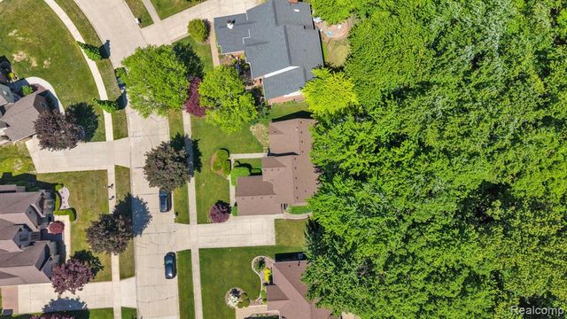 43746 Via Antonio Drive, Sterling Heights, MI 48314