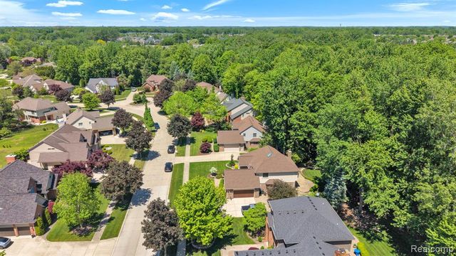 43746 Via Antonio Drive, Sterling Heights, MI 48314