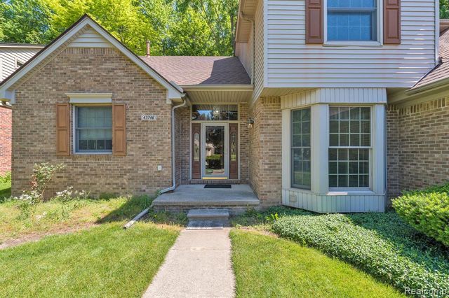 43746 Via Antonio Drive, Sterling Heights, MI 48314