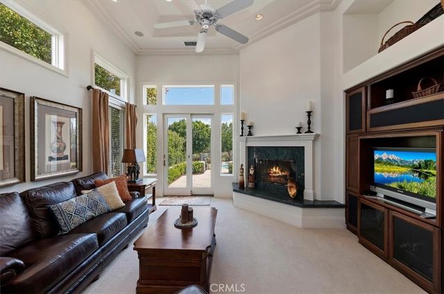 3043 Garretson Avenue, Corona, CA 92881