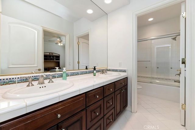 3043 Garretson Avenue, Corona, CA 92881