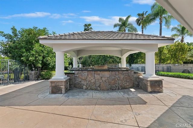 3043 Garretson Avenue, Corona, CA 92881
