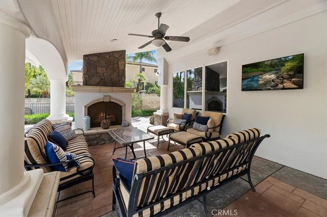 3043 Garretson Avenue, Corona, CA 92881