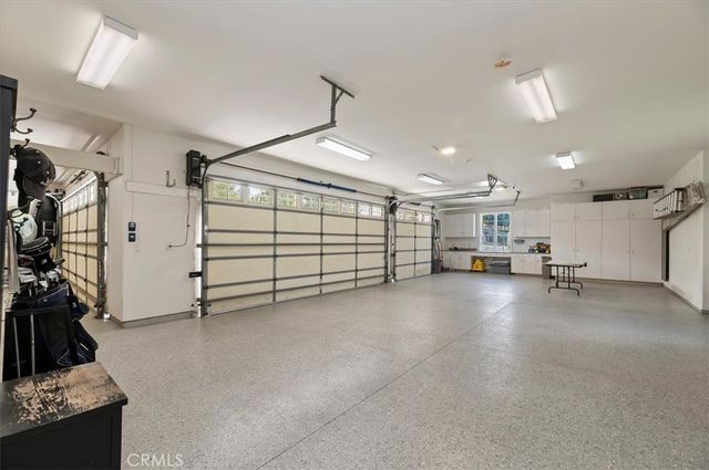 3043 Garretson Avenue, Corona, CA 92881
