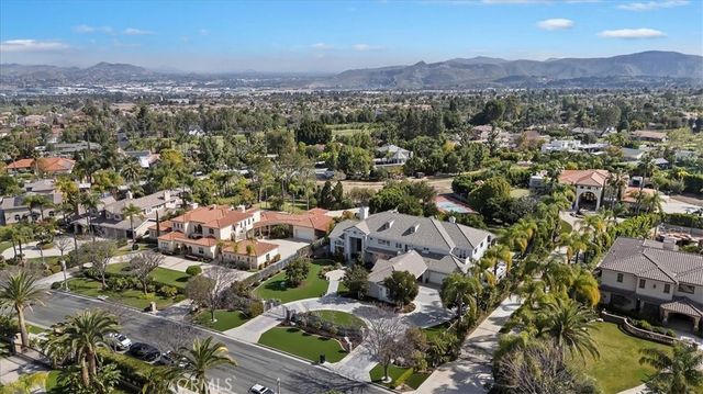 3043 Garretson Avenue, Corona, CA 92881