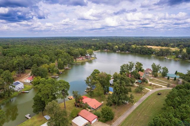 668 Omaha Drive, Omaha, TX 75571