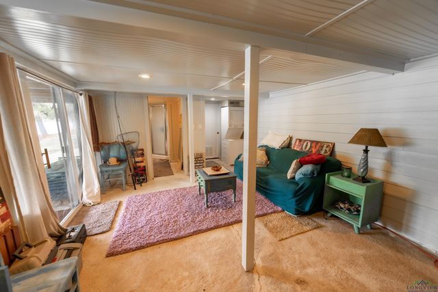 668 Omaha Drive, Omaha, TX 75571