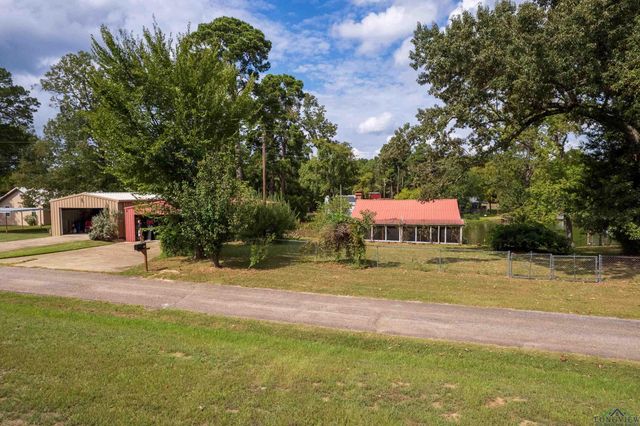 668 Omaha Drive, Omaha, TX 75571