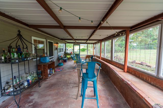 668 Omaha Drive, Omaha, TX 75571