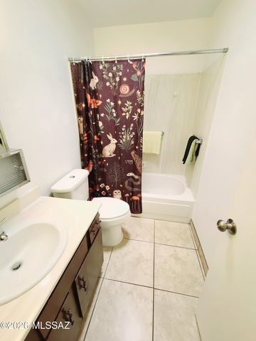 8360 E Avenida De Las Pampas, Tucson, AZ 85710
