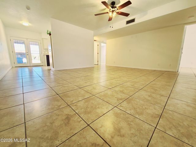 8360 E Avenida De Las Pampas, Tucson, AZ 85710