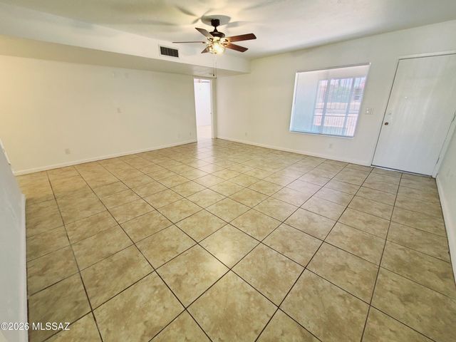 8360 E Avenida De Las Pampas, Tucson, AZ 85710