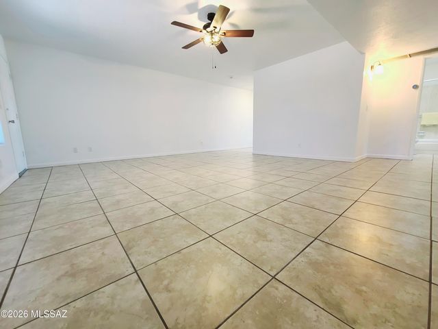 8360 E Avenida De Las Pampas, Tucson, AZ 85710