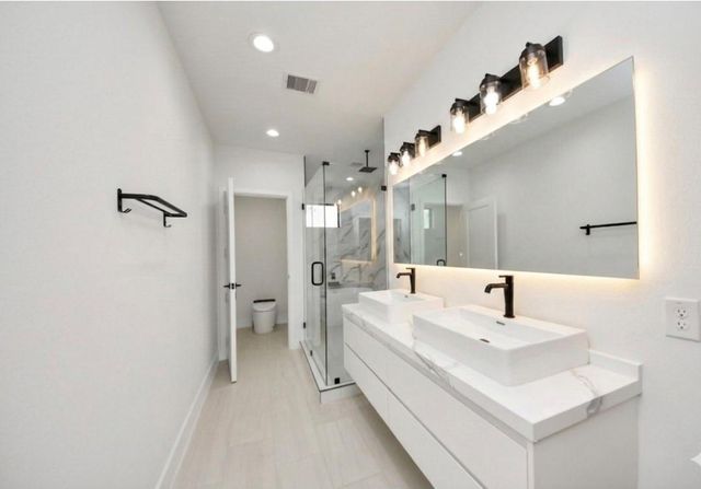 9022 Ferdinand Street, Houston, TX 77051