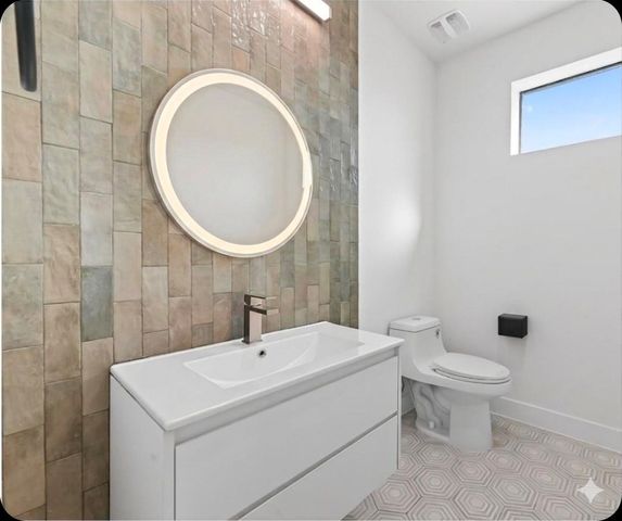 9022 Ferdinand Street, Houston, TX 77051