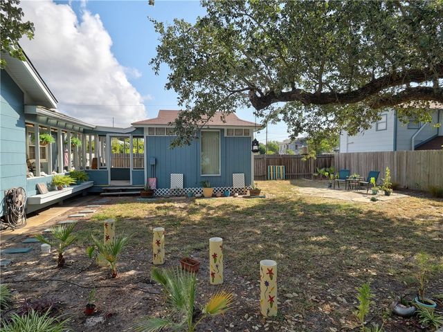 341 W Greenwood, Aransas Pass, TX 78336