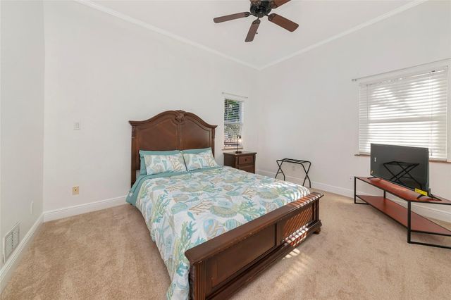681 AVENIDA DE MAYO, Sarasota, FL 34242