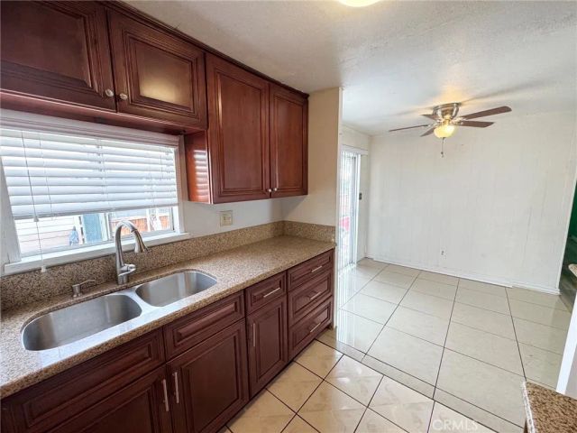 402 E Foothill 59, Pomona, CA 91767