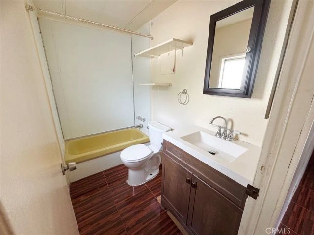 402 E Foothill 59, Pomona, CA 91767