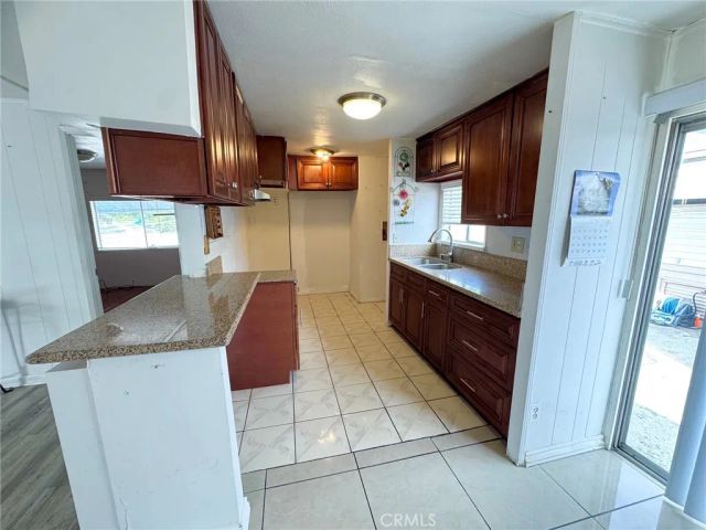 402 E Foothill 59, Pomona, CA 91767