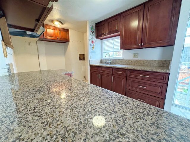 402 E Foothill 59, Pomona, CA 91767