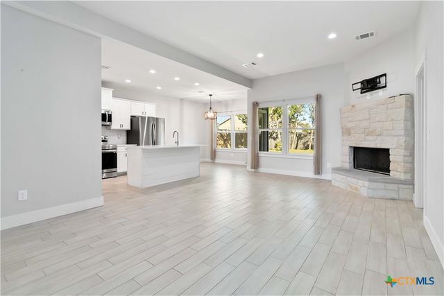 119 Rockingshire Court, Spring Branch, TX 78070