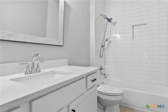 119 Rockingshire Court, Spring Branch, TX 78070