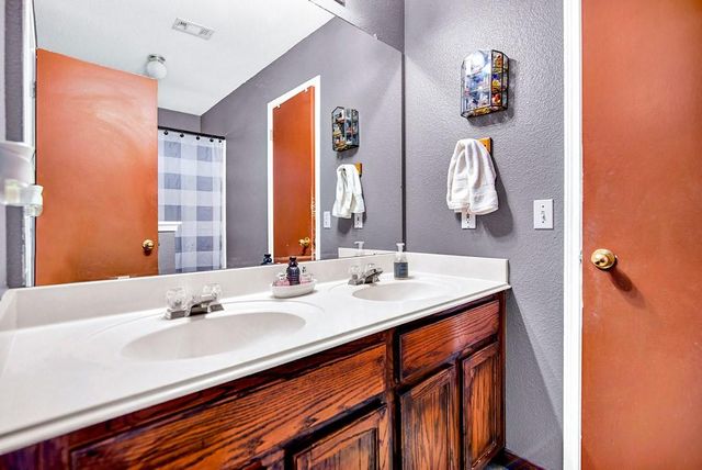 1001 Lantana Court, Leander, TX 78641