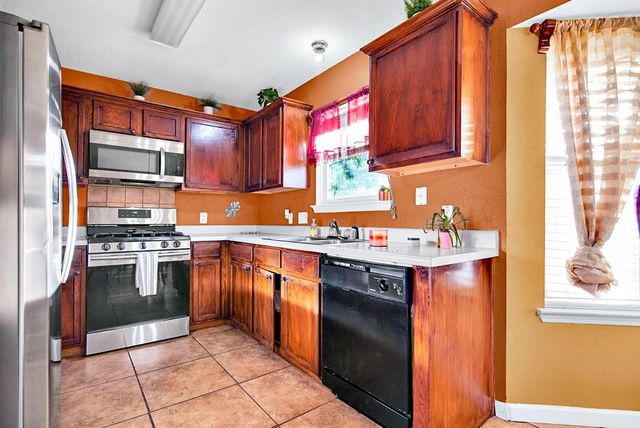 1001 Lantana Court, Leander, TX 78641