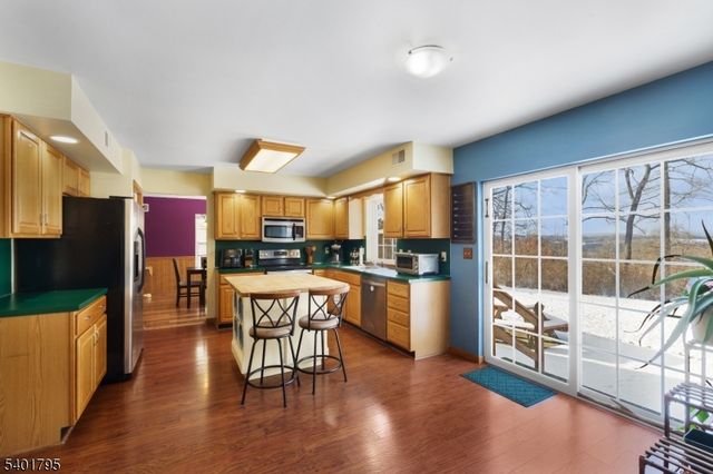 22 Jenny Jump Ave, Hope Twp., NJ 07844