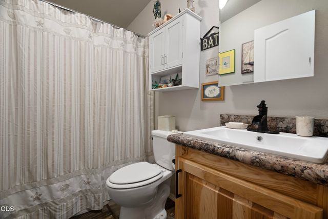 11980 Burlwood Road, La Pine, OR 97739