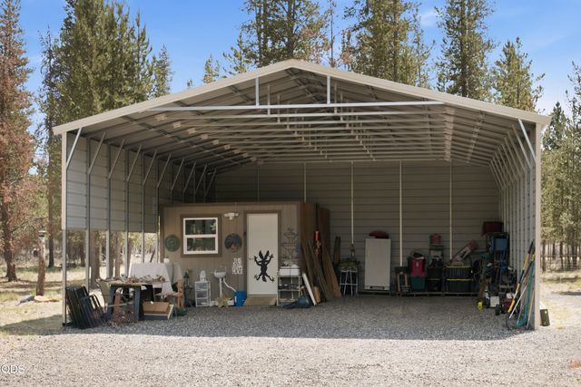 11980 Burlwood Road, La Pine, OR 97739