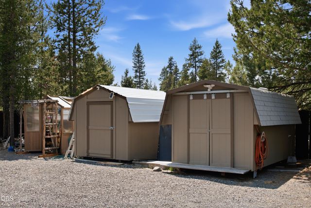 11980 Burlwood Road, La Pine, OR 97739