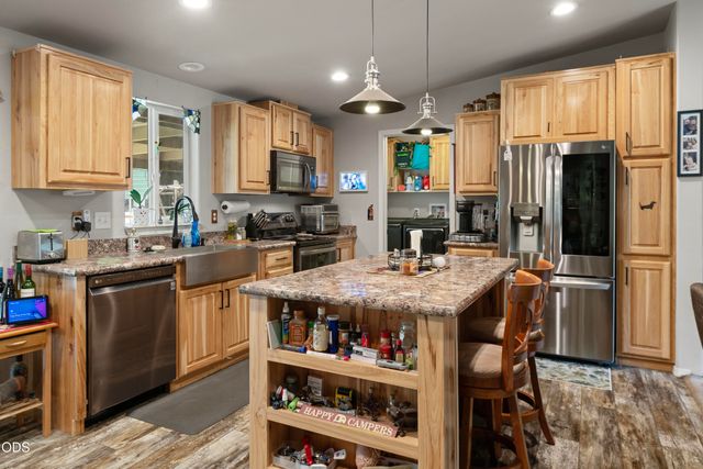 11980 Burlwood Road, La Pine, OR 97739