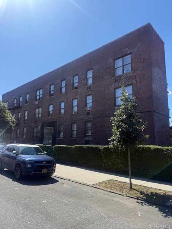 1821 Mahan Avenue, Bronx, NY 10461 — photo 3