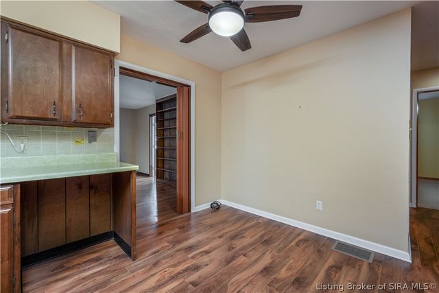 499 Allhands Avenue, Sellersburg, IN 47172