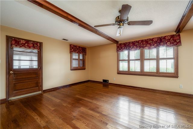 499 Allhands Avenue, Sellersburg, IN 47172