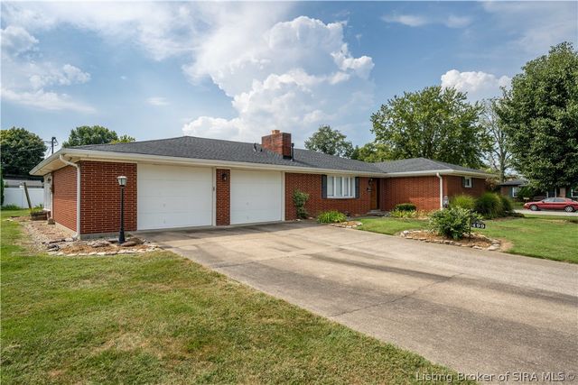 499 Allhands Avenue, Sellersburg, IN 47172