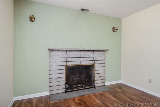 499 Allhands Avenue, Sellersburg, IN 47172