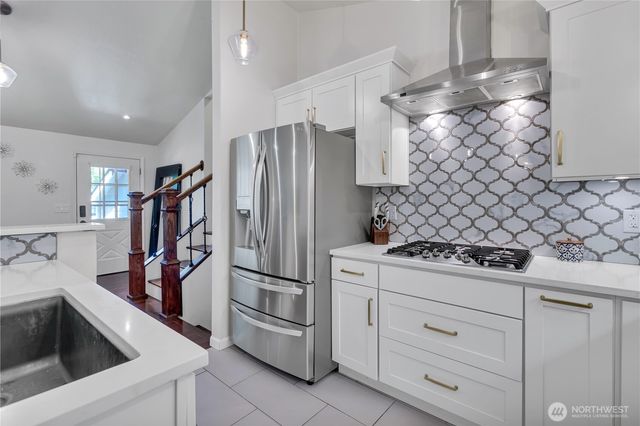 25122 117th Court SE, Kent, WA 98030