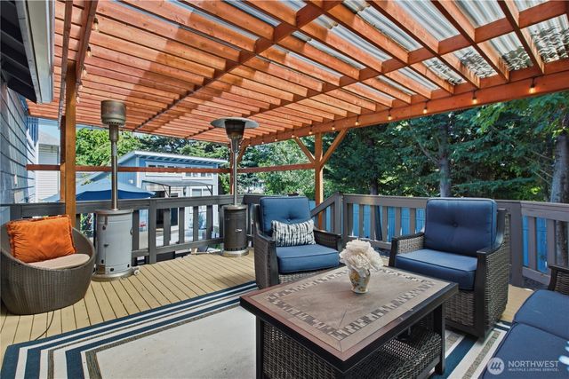 25122 117th Court SE, Kent, WA 98030