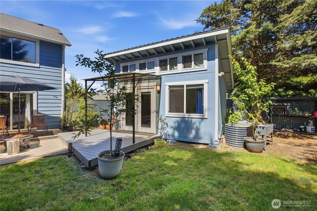 25122 117th Court SE, Kent, WA 98030