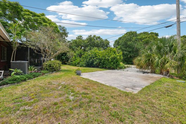 1125 36th Avenue, Vero Beach, FL 32960