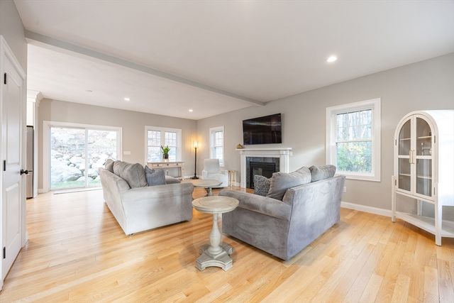 78-A Fisher St, Medway, MA 02053